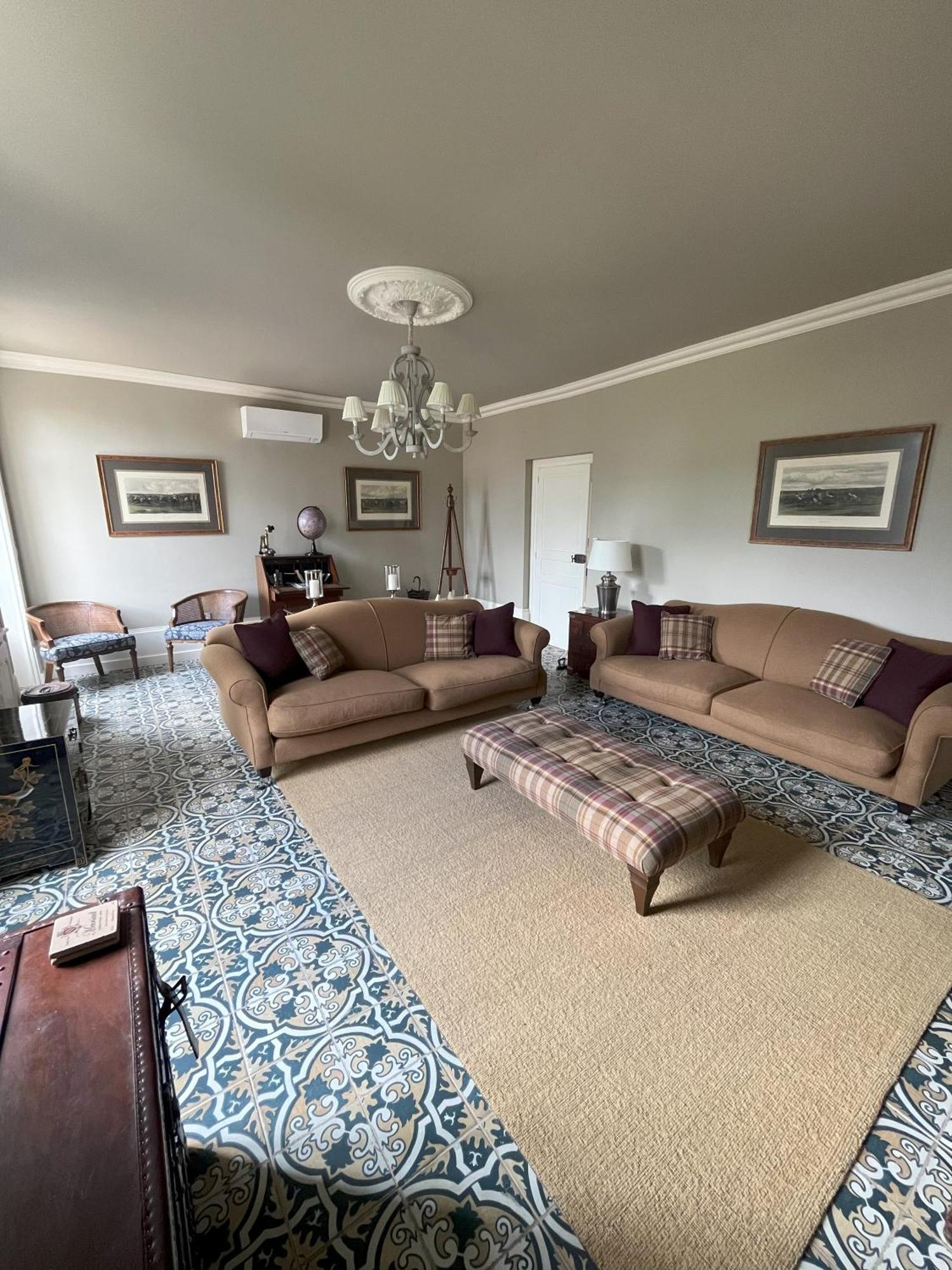 Number 8 Bed & Breakfast Мерсо Екстериор снимка