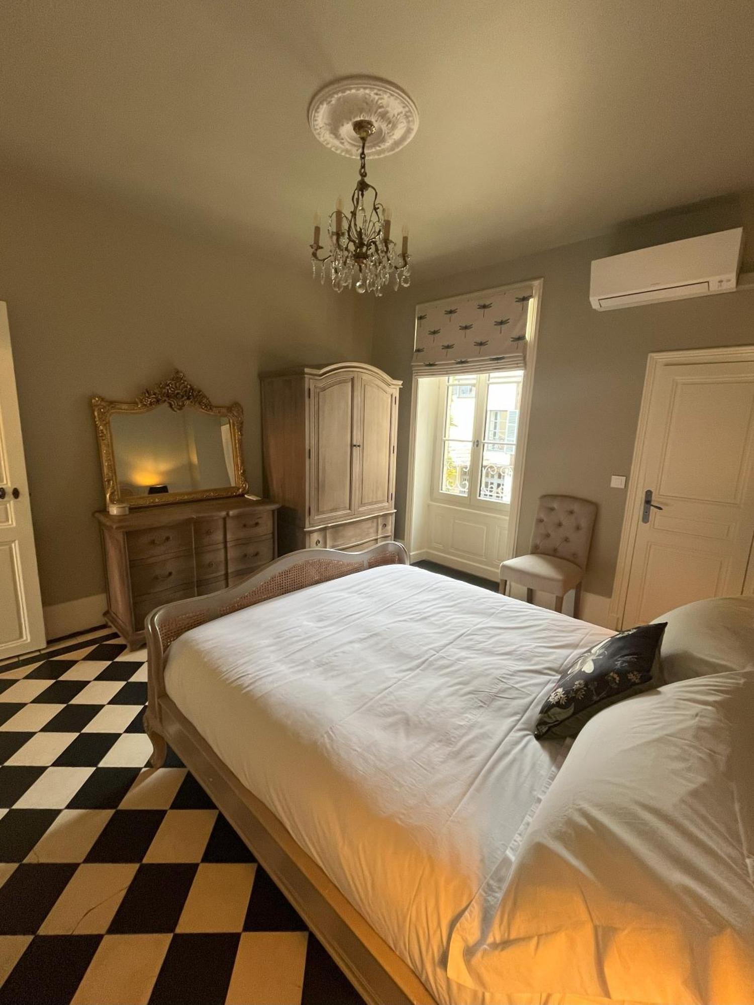 Number 8 Bed & Breakfast Мерсо Екстериор снимка